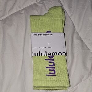 Lululemon Nwts Daily Essential Socks Sz Large!! CPNG/ATPU!! Dont Miss!! Crew!